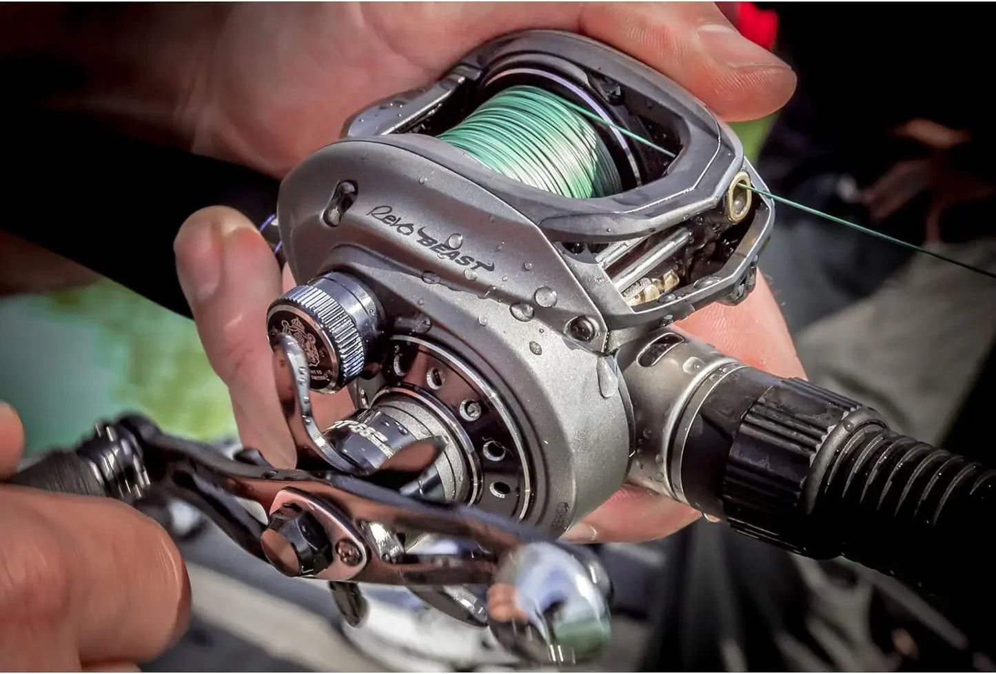 Revo Beast Low Profile Baitcast Fishing Reel Carbon